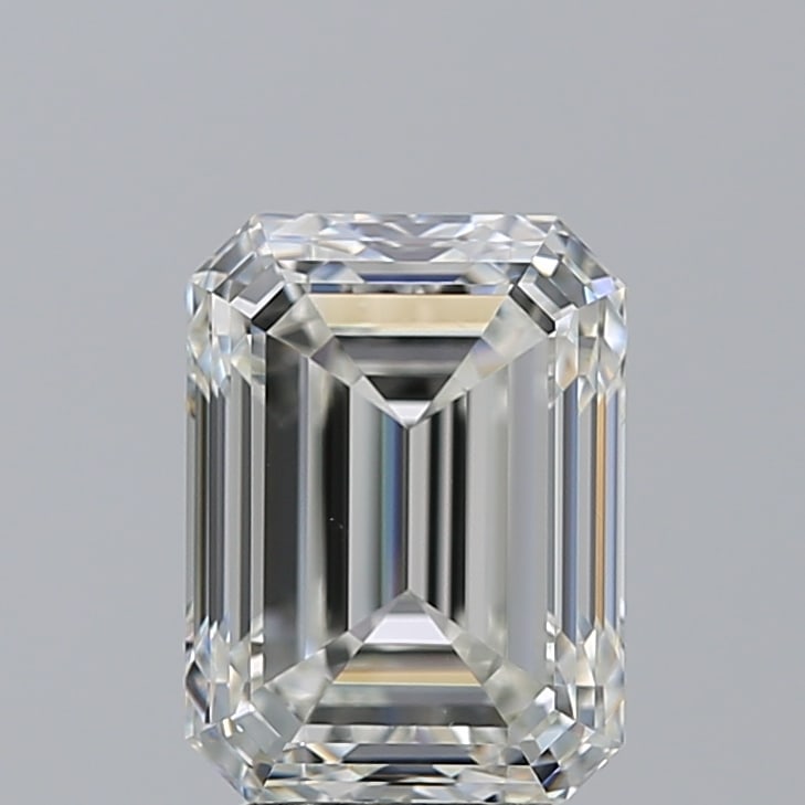Loose Diamond - EMERALD 4.01ct I VS1: Loose Diamond - EMERALD 4.01ct I VS1 Source: Natural Mined Diamond Shape: EMERALD Carats: 4.01 Color: I Clarity: VS1 Certification: GIA Condition: Pre-Owned PLEASE NOTE: Framed, Large, or heavy items