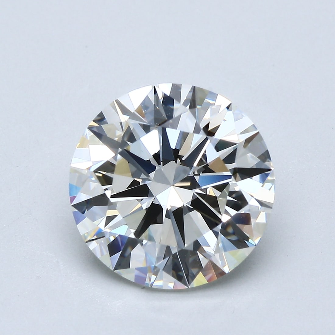 Loose Diamond - Round 4.63ct I VVS2: Loose Diamond - Round 4.63ct I VVS2 Source: Natural Mined Diamond Shape: Round Carats: 4.63 Color: I Clarity: VVS2 Certification: GIA Condition: Pre-Owned PLEASE NOTE: Framed, Large, or heavy items do