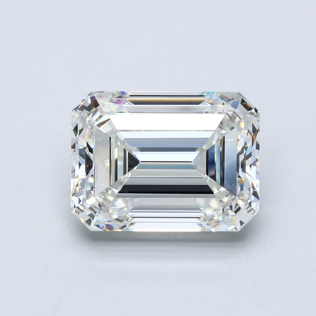 Loose Diamond - EMERALD 8.01ct H VVS2: Loose Diamond - EMERALD 8.01ct H VVS2 Source: Natural Mined Diamond Shape: EMERALD Carats: 8.01 Color: H Clarity: VVS2 Certification: GIA Condition: Pre-Owned PLEASE NOTE: Framed, Large, or heavy item