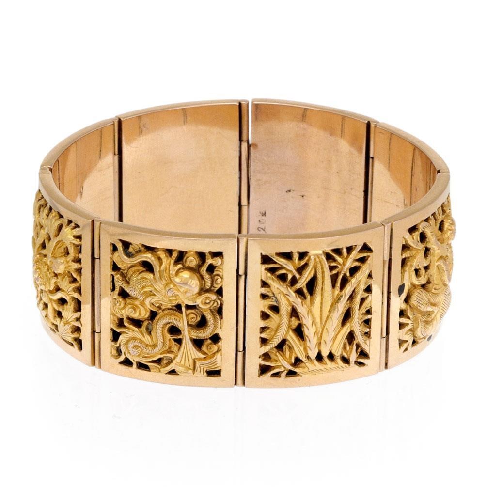 Vintage 20k 17k Yellow Gold Floral Link Bracelet 7in Wide: Vintage 20k 17k Yellow Gold Floral Link Bracelet 7in Wide Discover a stunning vintage bracelet crafted from 17k yellow gold, featuring eight hinged rectangle links, each measuring 1 inch wide. The lin