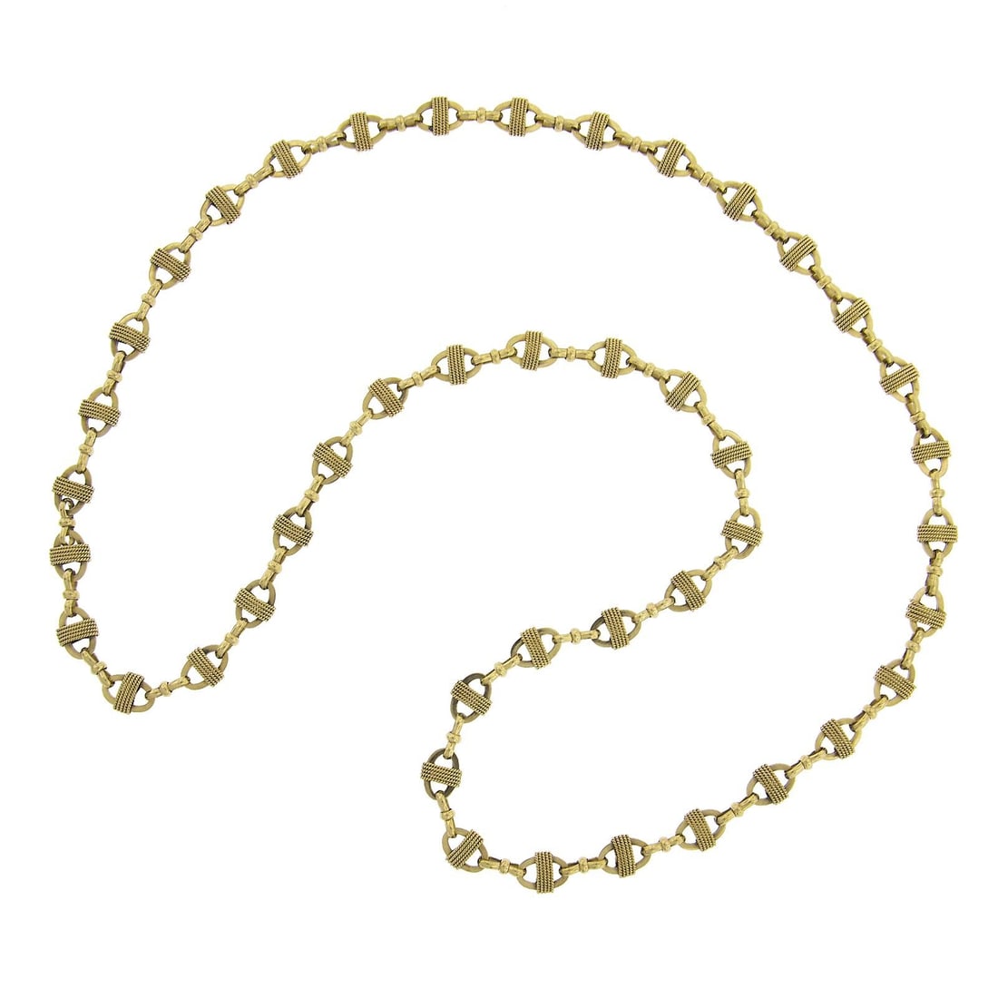 30 Inch 14K Yellow Gold Twisted Wire Open Oval Link Vintage Necklace: 30 Inch 14K Yellow Gold Twisted Wire Open Oval Link Vintage Necklace This vintage necklace features a unique design with fancy open oval links wrapped in twisted solid 14k yellow gold wire. Measuring