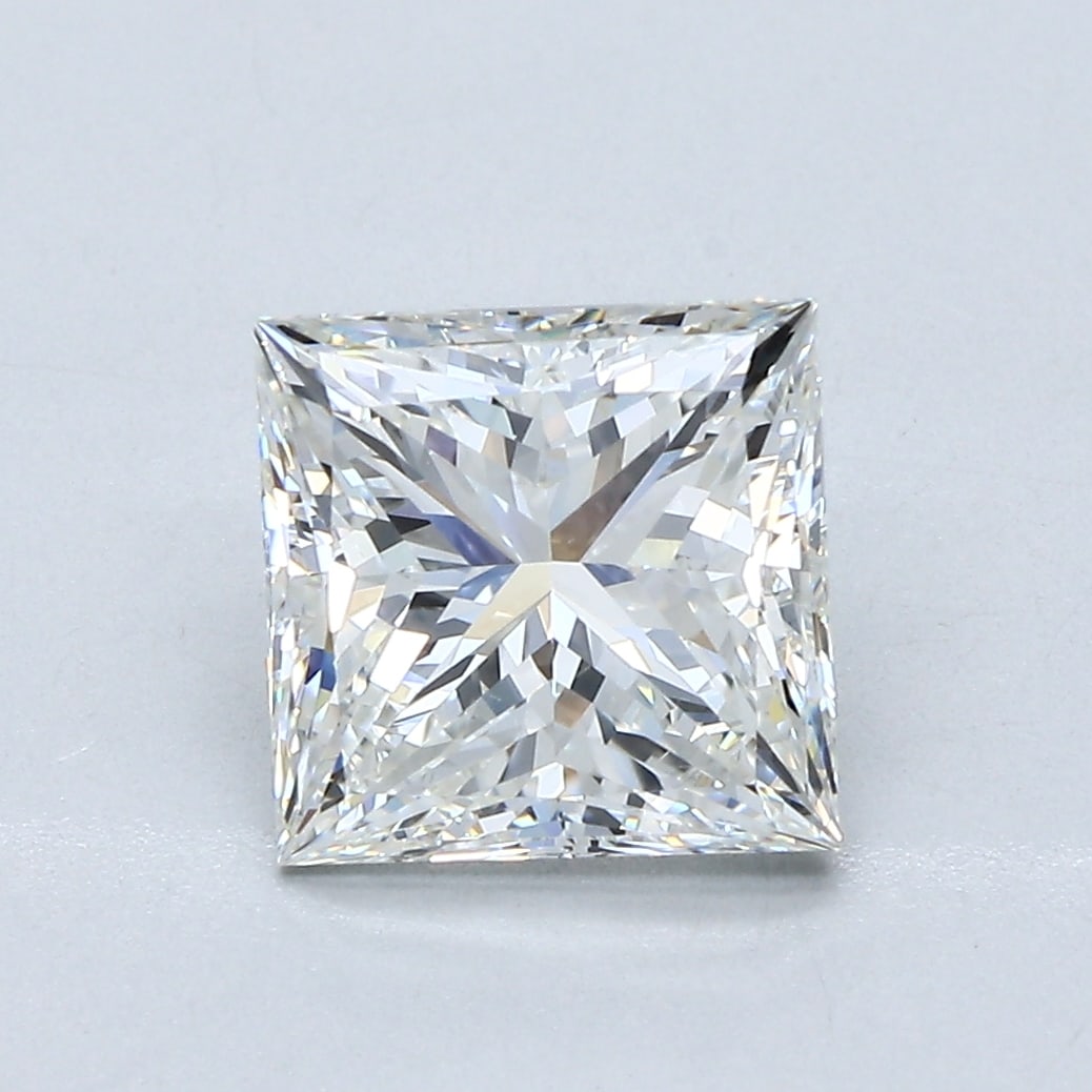 Loose Diamond - PRINCESS 2.51ct H SI1: Loose Diamond - PRINCESS 2.51ct H SI1 Source: Natural Mined Diamond Shape: PRINCESS Carats: 2.51 Color: H Clarity: SI1 Certification: GIA Condition: Pre-Owned PLEASE NOTE: Framed, Large, or heavy item