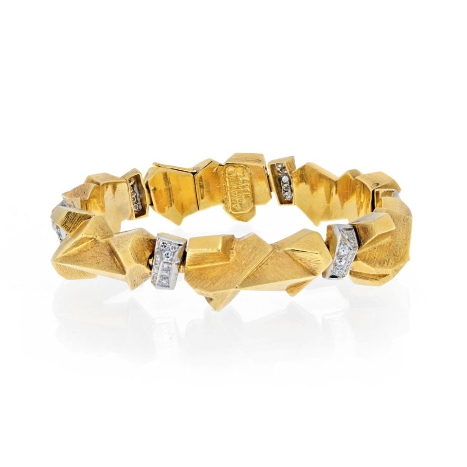 David Webb 1.62ct Diamond Nugget Style Bracelet in Platinum and 18K Gold: David Webb 1.62ct Diamond Nugget Style Bracelet in Platinum and 18K Gold This exquisite bracelet by David Webb is a stunning combination of platinum and 18K yellow gold, featuring a unique textured nu