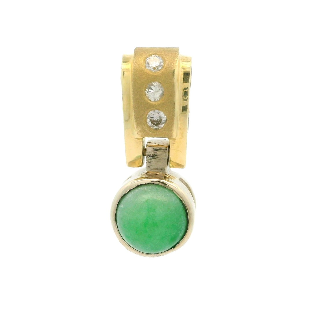 14k Gold Green Jade & Diamond Dangle Pendant Jewelry: 14k Gold Green Jade & Diamond Dangle Pendant Jewelry This exquisite pendant features a stunning natural green jade cabochon, elegantly bezel set and measuring approximately 6.79mm. Accentuating its be