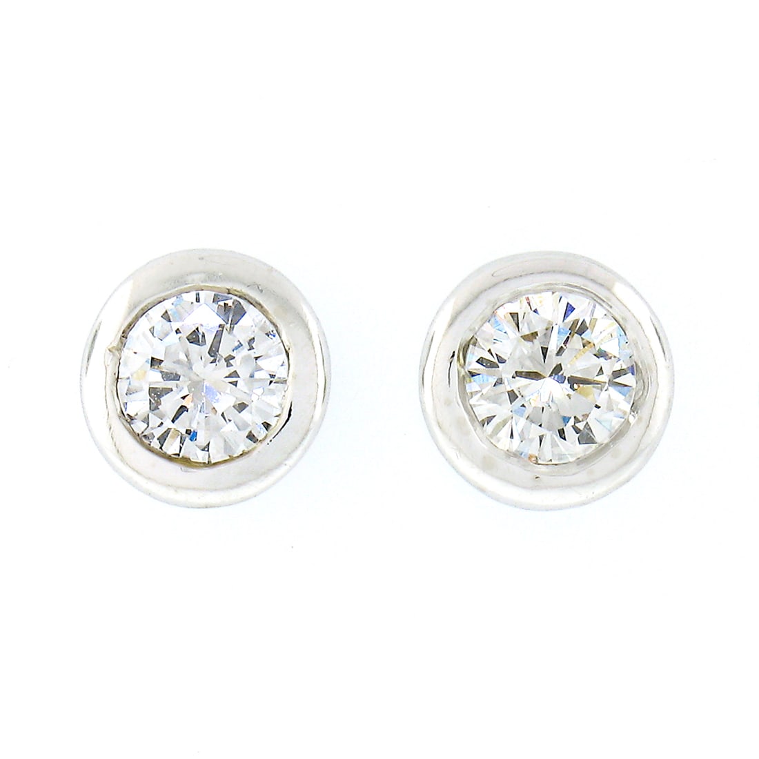 14k White Gold 0.44ct Diamond Martini Bezel Set Stud Earrings: 14k White Gold 0.44ct Diamond Martini Bezel Set Stud Earrings These exquisite stud earrings are crafted from solid 14k white gold and feature a stunning .44ct total carat weight of natural round brill