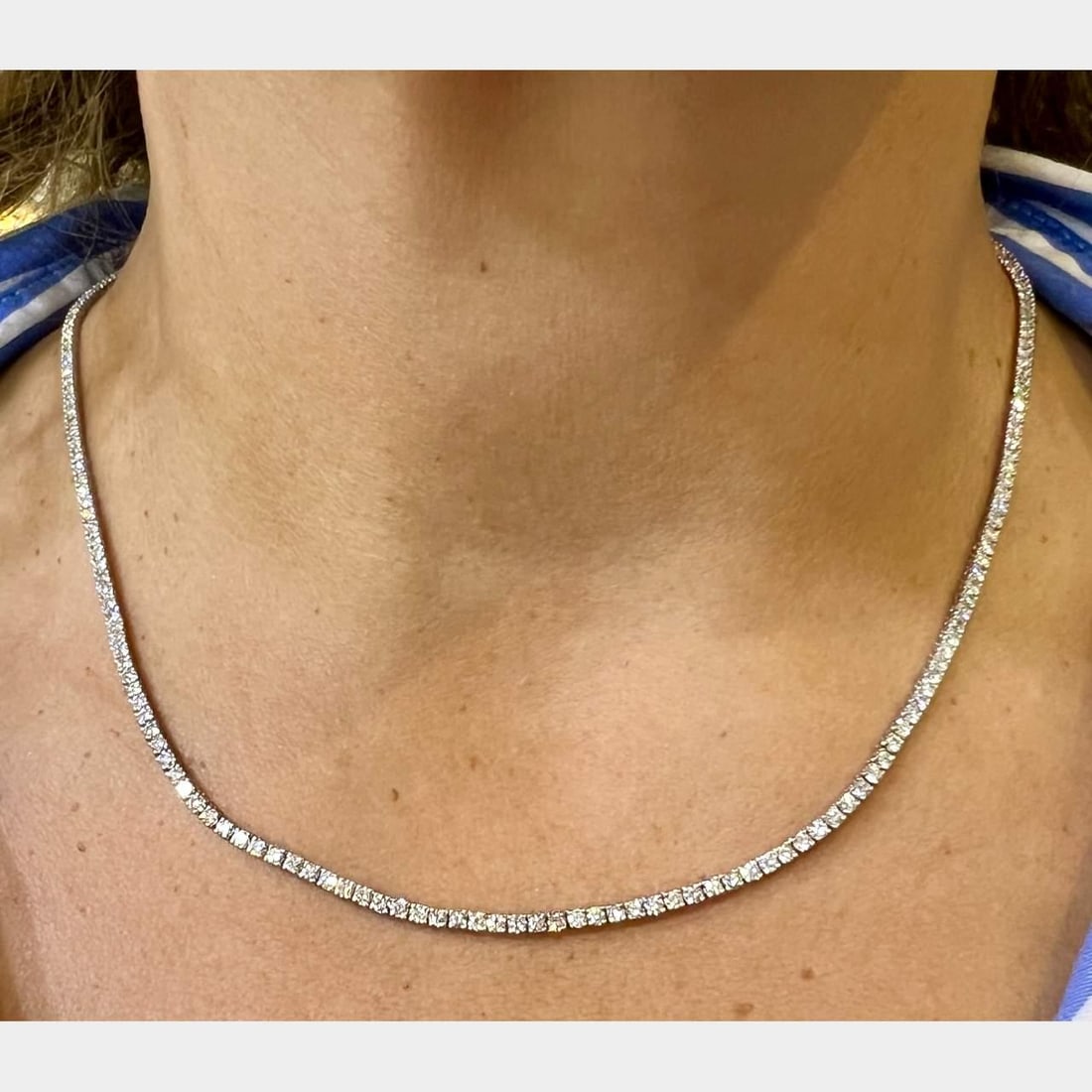 14K White Gold 7.25 Ct Diamond Tennis Necklace 205 Diamonds F-H VS1-SI1: 14K White Gold 7.25 Ct Diamond Tennis Necklace 205 Diamonds F-H VS1-SI1 This exquisite 14K White Gold Tennis Necklace features a stunning total diamond weight of approximately 7.25 carats, showcasing