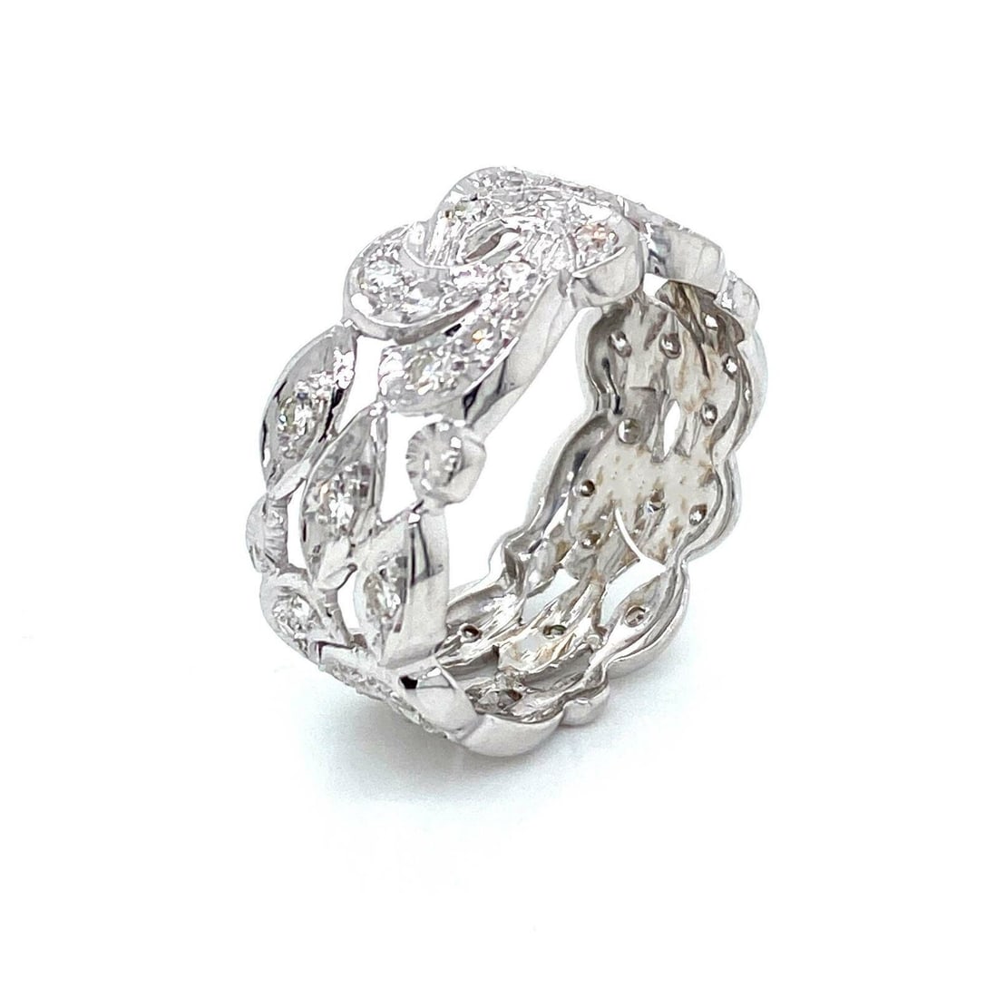 10.5mm Wide Platinum Diamond Floral Motif Band Ring Size 10 (1 of 3)
