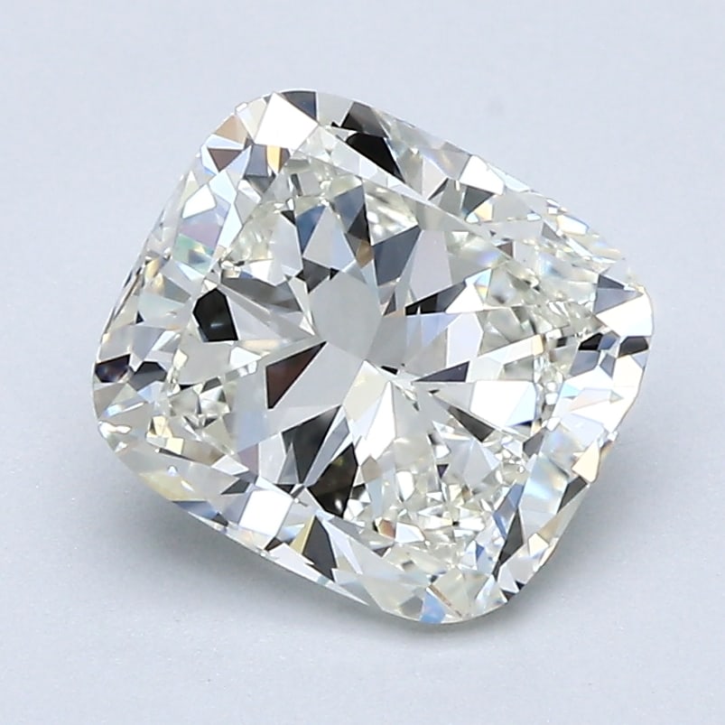 Loose Diamond - CUSHION 2ct J VS1: Loose Diamond - CUSHION 2ct J VS1 Source: Natural Mined Diamond Shape: CUSHION Carats: 2 Color: J Clarity: VS1 Certification: GIA Condition: Pre-Owned PLEASE NOTE: Framed, Large, or heavy items do not