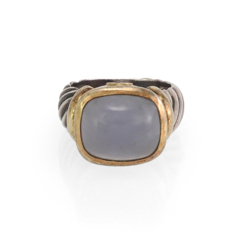 David Yurman Nobelesse Ring 14k Gold Chalcedony Sterling Silver: David Yurman Nobelesse Ring 14k Gold Chalcedony Sterling Silver Introducing an exquisite ring from the esteemed Nobelesse collection by David Yurman. This authentic piece showcases a stunning blue cha