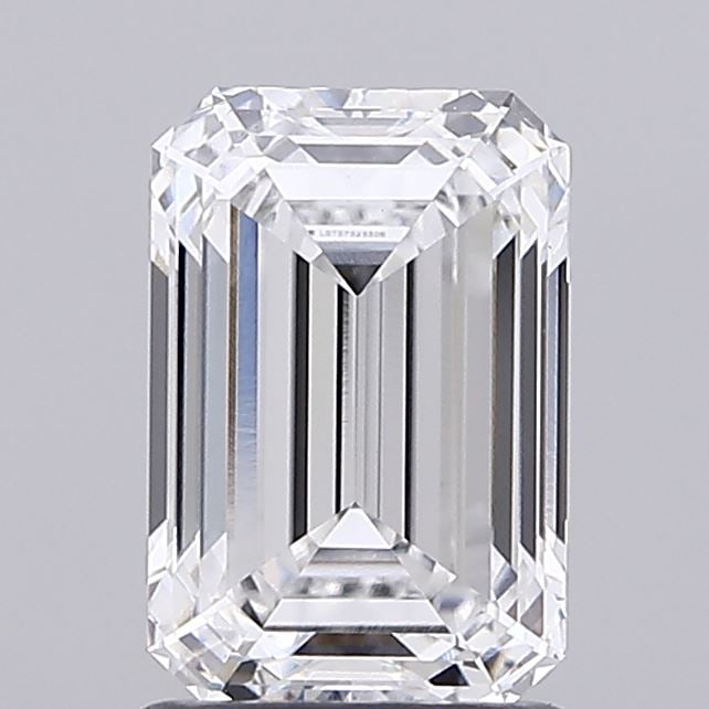 Loose Diamond - EMERALD 1.82ct E VS1: Loose Diamond - EMERALD 1.82ct E VS1 Source: This is a real non-mined Diamond that has been grown in a lab Shape: EMERALD Carats: 1.82 Color: E Clarity: VS1 Certification: IGI Condition: Pre-Owned PLE