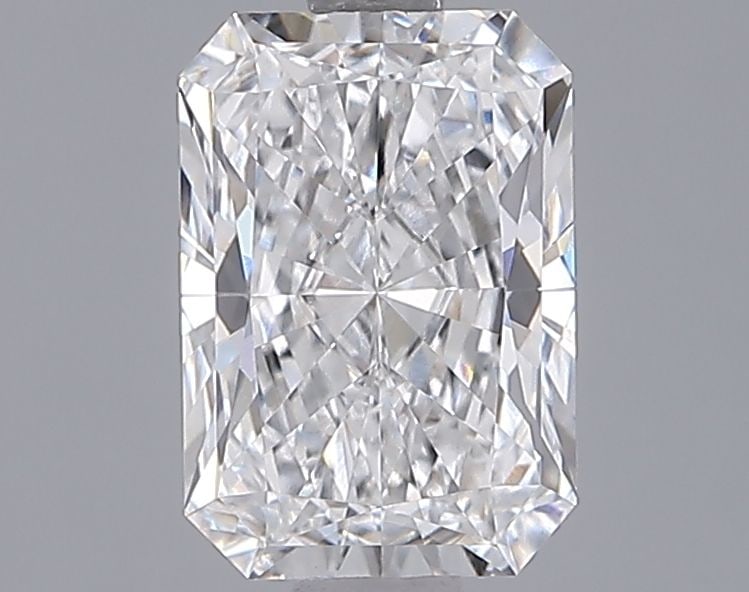 Loose Diamond - RADIANT 1.46ct D VS1: Loose Diamond - RADIANT 1.46ct D VS1 Source: This is a real non-mined Diamond that has been grown in a lab Shape: RADIANT Carats: 1.46 Color: D Clarity: VS1 Certification: IGI Video: