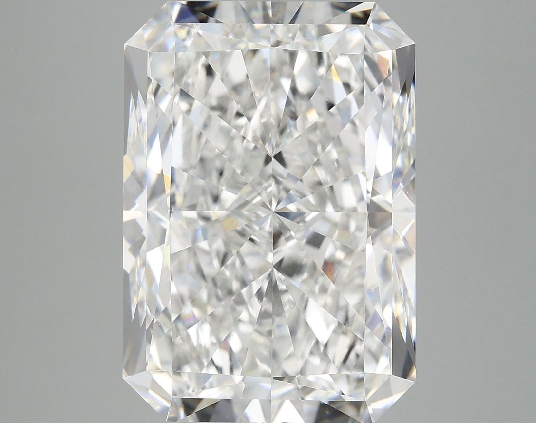 Loose Diamond - RADIANT 11.02ct E VVS2: Loose Diamond - RADIANT 11.02ct E VVS2 Source: This is a real non-mined Diamond that has been grown in a lab Shape: RADIANT Carats: 11.02 Color: E Clarity: VVS2 Certification: IGI Video: