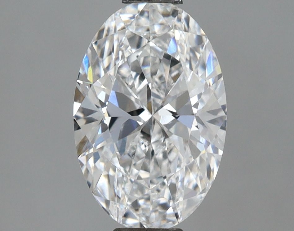 Loose Diamond - OVAL 1.18ct D VS1: Loose Diamond - OVAL 1.18ct D VS1 Source: This is a real non-mined Diamond that has been grown in a lab Shape: OVAL Carats: 1.18 Color: D Clarity: VS1 Certification: IGI Video: