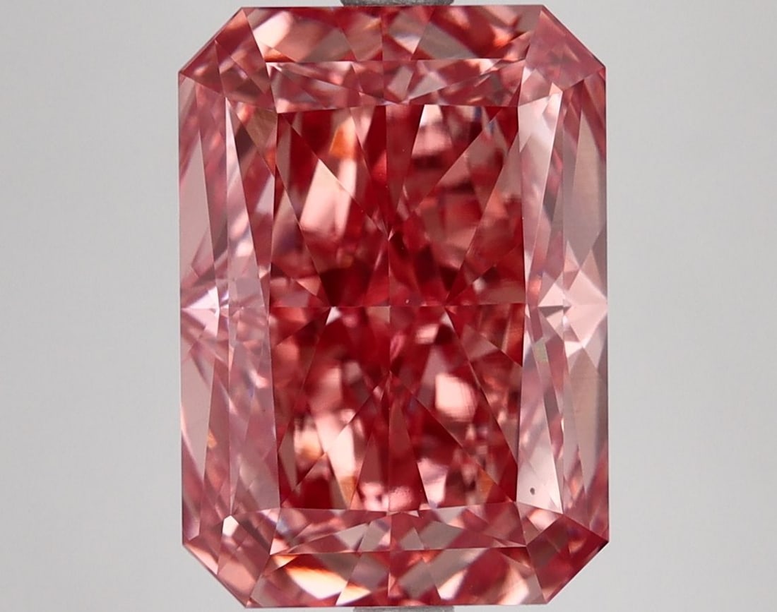 Loose Diamond - RADIANT 6.17ct Fancy Vivid Pink VVS2: Loose Diamond - RADIANT 6.17ct Fancy Vivid Pink VVS2 Source: This is a real non-mined Diamond that has been grown in a lab Shape: RADIANT Carats: 6.17 Color: Fancy Vivid Pink Certification: IGI Video: