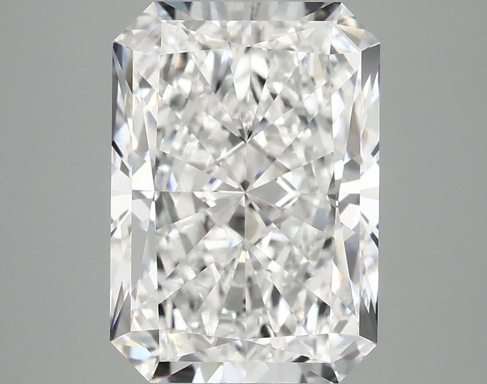 Loose Diamond - RADIANT 4.0ct E VVS2: Loose Diamond - RADIANT 4.0ct E VVS2 Source: This is a real non-mined Diamond that has been grown in a lab Shape: RADIANT Carats: 4.0 Color: E Clarity: VVS2 Certification: IGI Video: