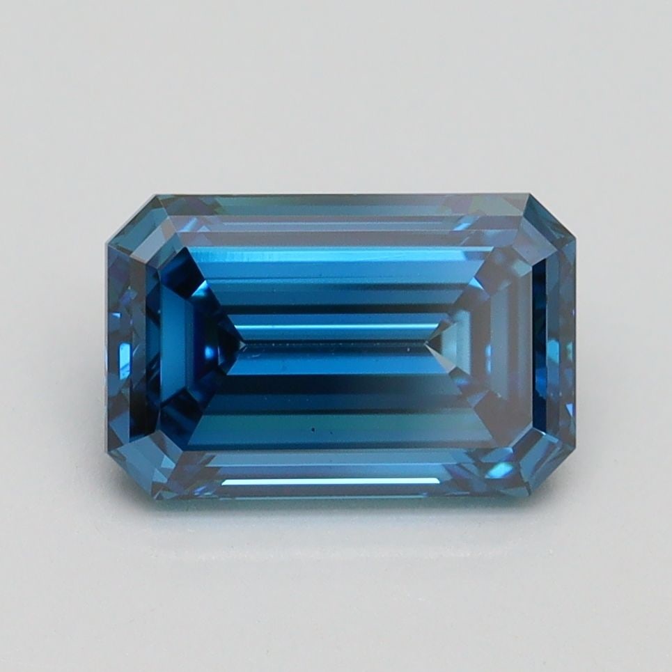 Loose Diamond - EMERALD 2.02ct Fancy Vivid Blue VS1: Loose Diamond - EMERALD 2.02ct Fancy Vivid Blue VS1 Source: This is a real non-mined Diamond that has been grown in a lab Shape: EMERALD Carats: 2.02 Color: Fancy Vivid Blue Certification: IGI Video: