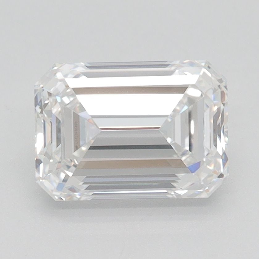 Loose Diamond - EMERALD 2.01ct E VS2: Loose Diamond - EMERALD 2.01ct E VS2 Source: This is a real non-mined Diamond that has been grown in a lab Shape: EMERALD Carats: 2.01 Color: E Clarity: VS2 Certification: IGI Video: