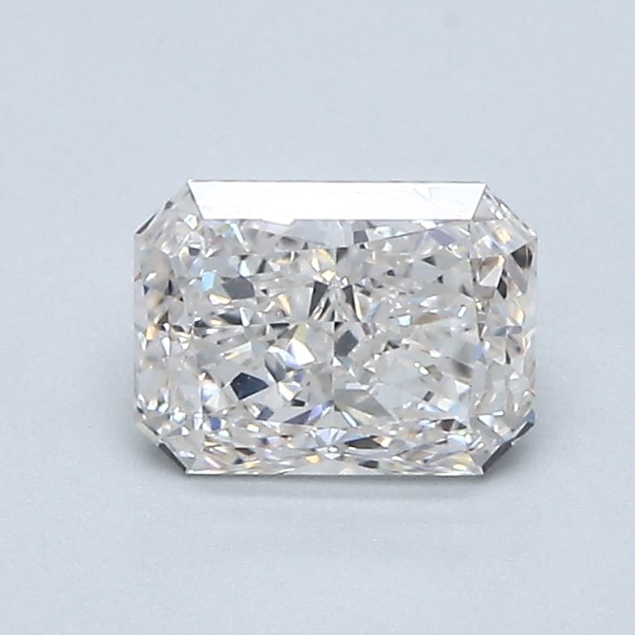 Loose Diamond - RADIANT 0.74ct I VS2: Loose Diamond - RADIANT 0.74ct I VS2 Source: This is a real non-mined Diamond that has been grown in a lab Shape: RADIANT Carats: 0.74 Color: I Clarity: VS2 Certification: GCAL Condition: Pre-Owned PL