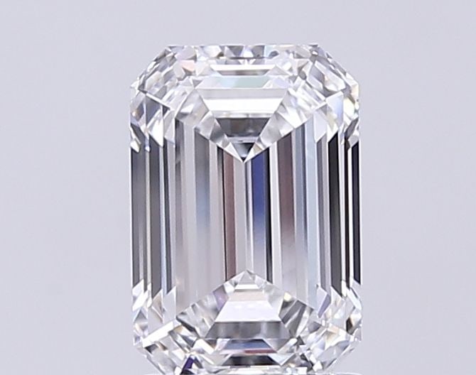 Loose Diamond - EMERALD 2.1ct E VVS1: Loose Diamond - EMERALD 2.1ct E VVS1 Source: This is a real non-mined Diamond that has been grown in a lab Shape: EMERALD Carats: 2.1 Color: E Clarity: VVS1 Certification: IGI PLEASE NOTE: Framed, Lar