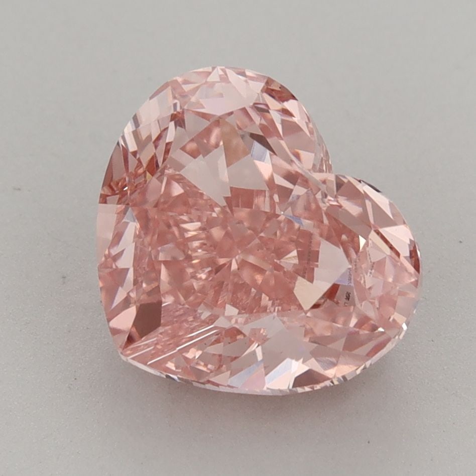 Loose Diamond - HEART 3.82ct Fancy Vivid Pink VS1: Loose Diamond - HEART 3.82ct Fancy Vivid Pink VS1 Source: This is a real non-mined Diamond that has been grown in a lab Shape: HEART Carats: 3.82 Color: Fancy Vivid Pink Certification: IGI Video: