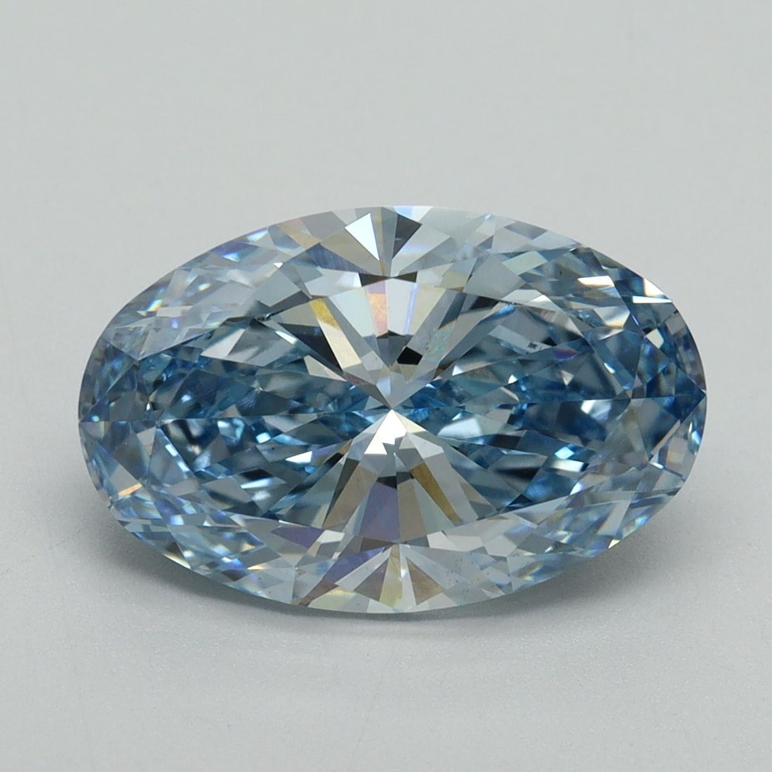 Loose Diamond - OVAL 4.29ct Fancy Vivid Blue VS1: Loose Diamond - OVAL 4.29ct Fancy Vivid Blue VS1 Source: This is a real non-mined Diamond that has been grown in a lab Shape: OVAL Carats: 4.29 Color: Fancy Vivid Blue Certification: IGI Video: