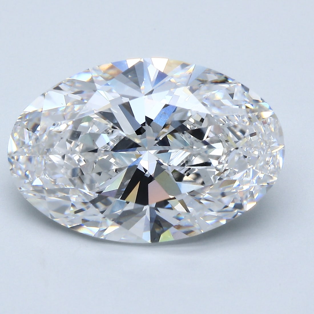 Loose Diamond - OVAL 10.16ct E VS1: Loose Diamond - OVAL 10.16ct E VS1 Source: This is a real non-mined Diamond that has been grown in a lab Shape: OVAL Carats: 10.16 Color: E Clarity: VS1 Certification: GIA Condition: Pre-Owned PLEASE