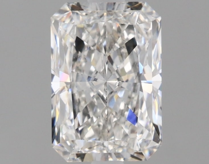Loose Diamond - RADIANT 1.35ct F VS2: Loose Diamond - RADIANT 1.35ct F VS2 Source: This is a real non-mined Diamond that has been grown in a lab Shape: RADIANT Carats: 1.35 Color: F Clarity: VS2 Certification: IGI Condition: Pre-Owned PLE