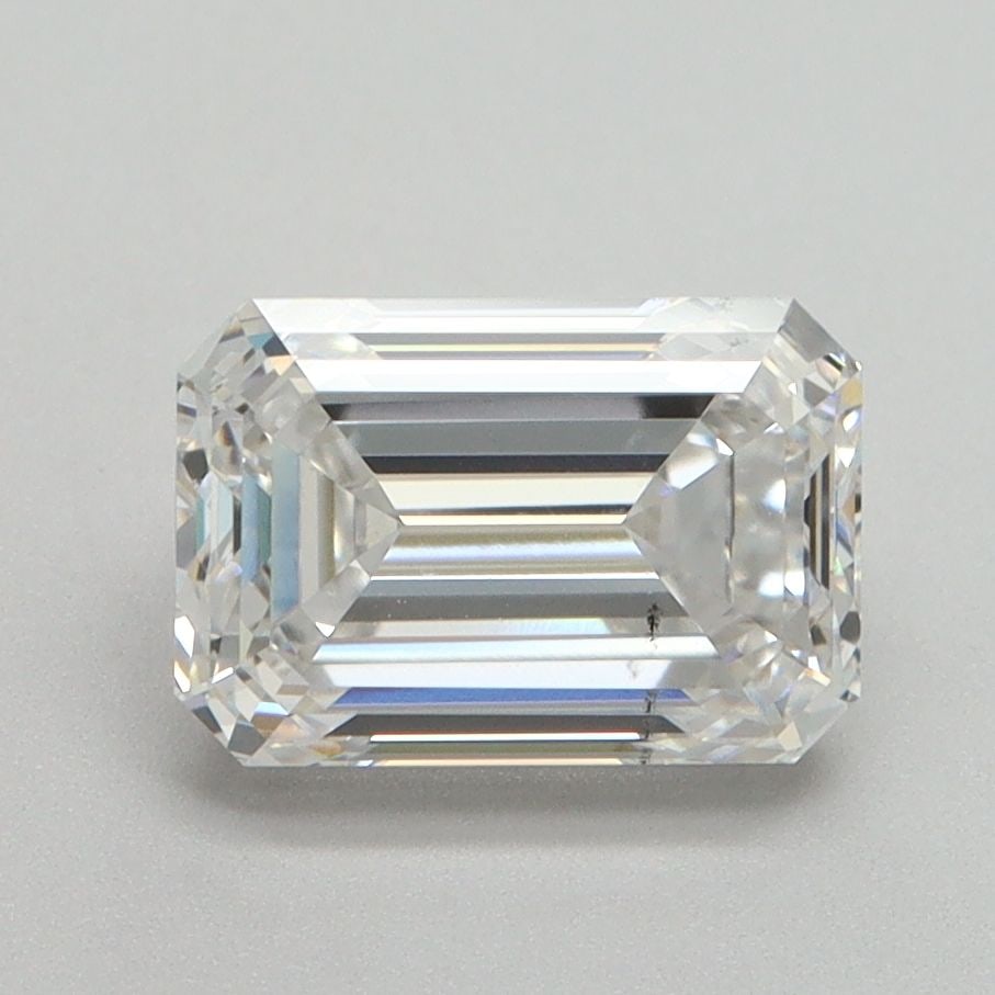 Loose Diamond - EMERALD 2.04ct E VS2: Loose Diamond - EMERALD 2.04ct E VS2 Source: This is a real non-mined Diamond that has been grown in a lab Shape: EMERALD Carats: 2.04 Color: E Clarity: VS2 Certification: NONE Video: