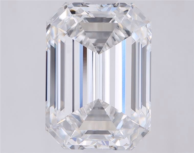 Loose Diamond - EMERALD 3.93ct E VS2: Loose Diamond - EMERALD 3.93ct E VS2 Source: This is a real non-mined Diamond that has been grown in a lab Shape: EMERALD Carats: 3.93 Color: E Clarity: VS2 Certification: IGI Condition: Pre-Owned PLE