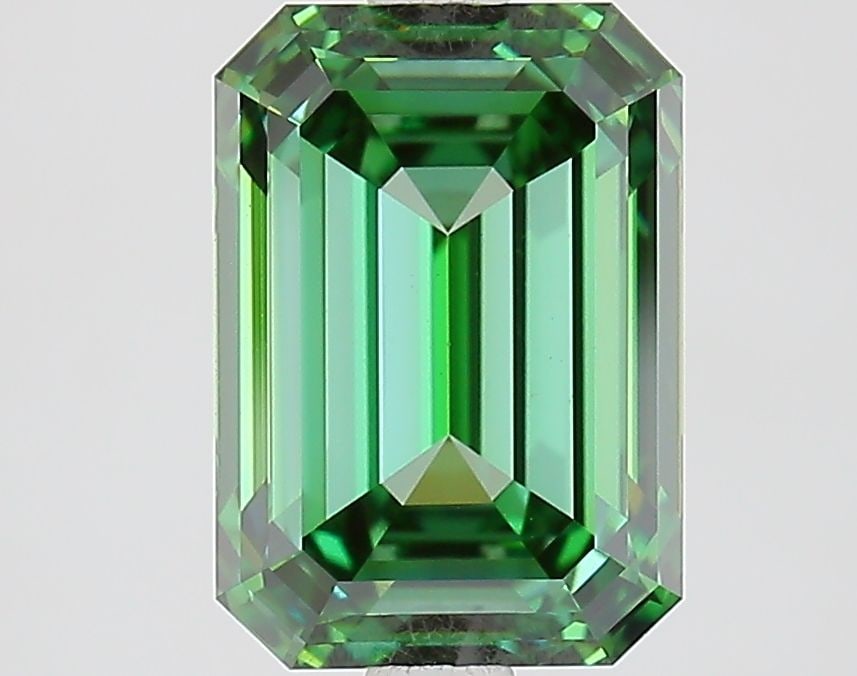 Loose Diamond - EMERALD 3.13ct Fancy Vivid Green VVS2: Loose Diamond - EMERALD 3.13ct Fancy Vivid Green VVS2 Source: This is a real non-mined Diamond that has been grown in a lab Shape: EMERALD Carats: 3.13 Color: Fancy Vivid Green Certification: IGI Vide