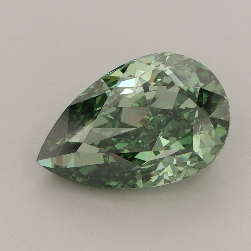 Loose Diamond - PEAR 3.19ct Fancy Vivid Green VVS2: Loose Diamond - PEAR 3.19ct Fancy Vivid Green VVS2 Source: This is a real non-mined Diamond that has been grown in a lab Shape: PEAR Carats: 3.19 Color: Fancy Vivid Green Certification: IGI Video: