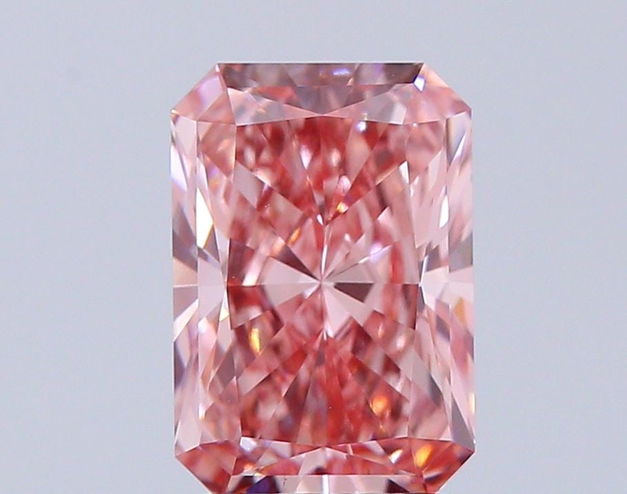 Loose Diamond - RADIANT 2.04ct Fancy Vivid Pink VS1: Loose Diamond - RADIANT 2.04ct Fancy Vivid Pink VS1 Source: This is a real non-mined Diamond that has been grown in a lab Shape: RADIANT Carats: 2.04 Color: Fancy Vivid Pink Certification: IGI Video: