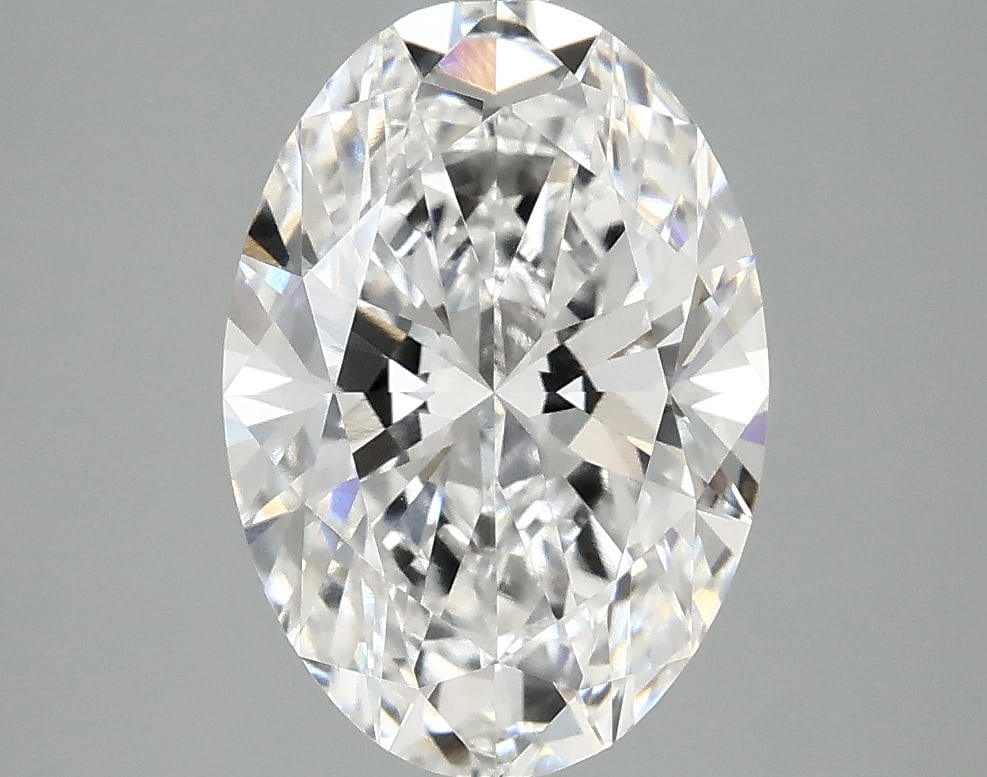 Loose Diamond - OVAL 3.06ct E VVS2: Loose Diamond - OVAL 3.06ct E VVS2 Source: This is a real non-mined Diamond that has been grown in a lab Shape: OVAL Carats: 3.06 Color: E Clarity: VVS2 Certification: IGI Condition: Pre-Owned PLEASE