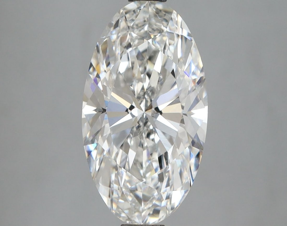 Loose Diamond - OVAL 3.05ct E VVS2: Loose Diamond - OVAL 3.05ct E VVS2 Source: This is a real non-mined Diamond that has been grown in a lab Shape: OVAL Carats: 3.05 Color: E Clarity: VVS2 Certification: IGI Video: