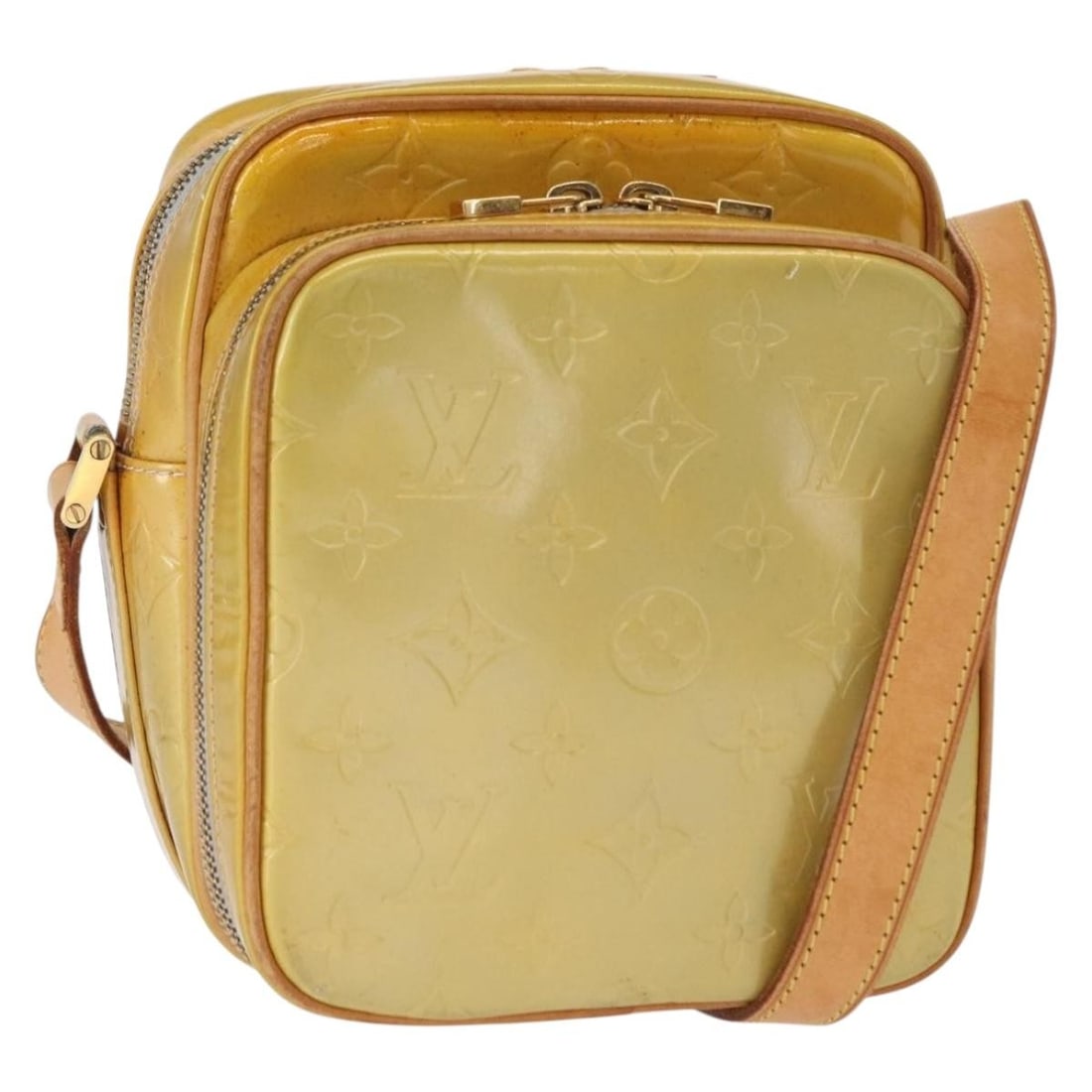 LOUIS VUITTON Monogram Vernis Wooster Shoulder Bag Gris M91036 Auth: LOUIS VUITTON Monogram Vernis Wooster Shoulder Bag Gris M91036 Auth This Louis Vuitton Monogram Vernis Wooster Shoulder Bag is a stylish accessory crafted in France from luxurious patent leather in a