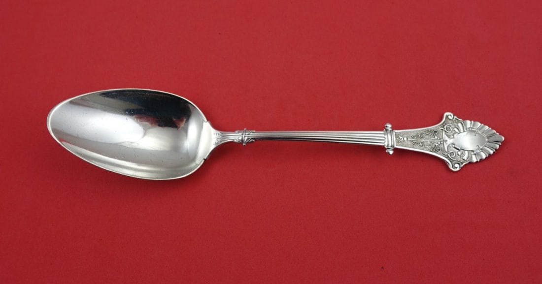 Gorham Louis XIV Sterling Silver Vintage Dinner Spoon 8 Inch: Gorham Louis XIV Sterling Silver Vintage Dinner Spoon 8 Inch Discover a vintage piece of culinary history with this Louis XIV by Gorham Sterling Silver Dinner Spoon. Measuring 8 inches, this elegant s