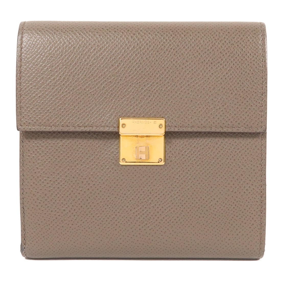 Hermes Etain Gray Epsom Leather Tri Fold Wallet with Gold Hardware: Hermes Etain Gray Epsom Leather Tri Fold Wallet with Gold Hardware This Hermes Clic tri-fold wallet is crafted from Veau Epsom calfskin leather in an elegant Etain gray color. Designed for women, it f