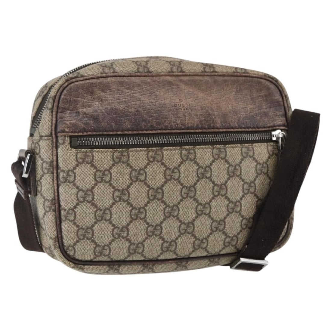Beige Silver Gucci GG Supreme PVC Shoulder Bag Made in Italy: Beige Silver Gucci GG Supreme PVC Shoulder Bag Made in Italy This Gucci GG Supreme shoulder bag features a beige and silver color scheme with a PVC leather and GG canvas exterior. Designed with a shou