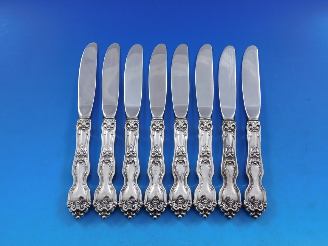 Wallace La Reine Sterling Silver Butter Spreader Set of 8 Modern Blades 6 3/8": Wallace La Reine Sterling Silver Butter Spreader Set of 8 Modern Blades 6 3/8" Enhance your dining experience with this exquisite set of 8 butter spreaders from the La Reine pattern by Wallace. Each b