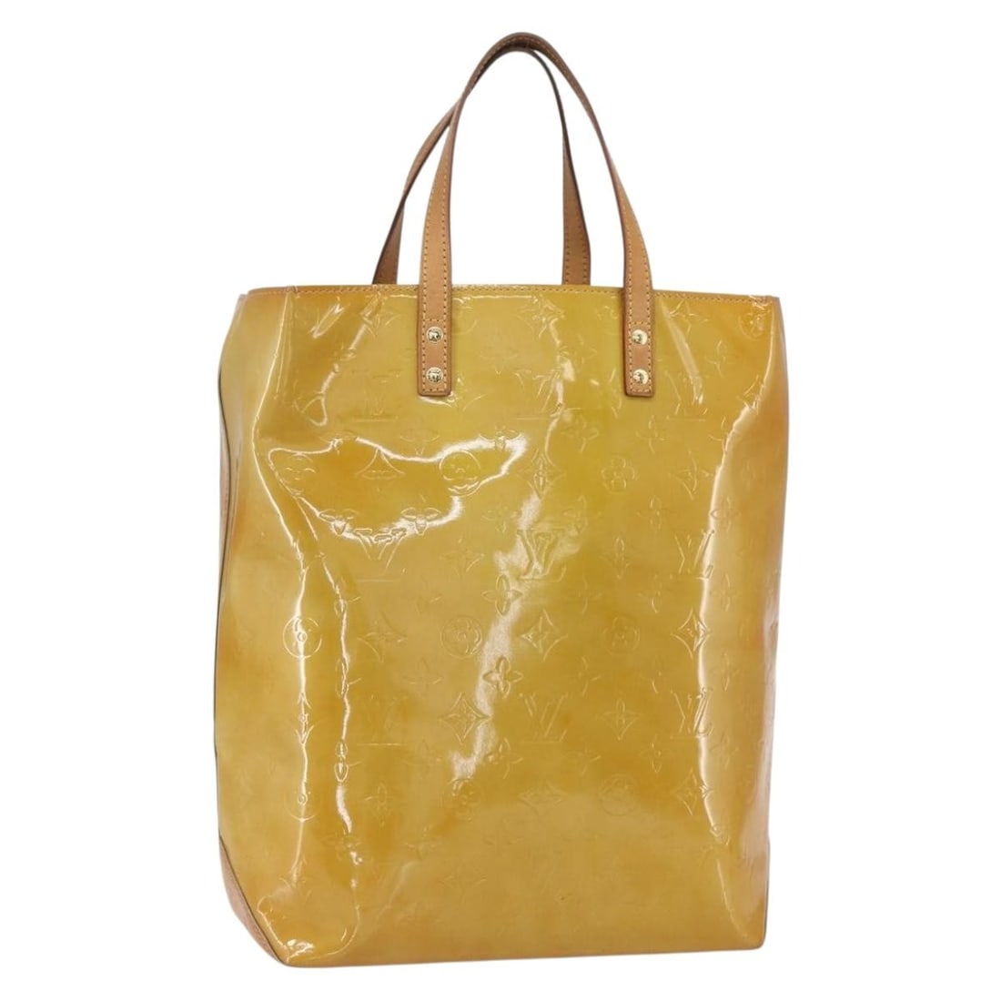 Beige Vernis Patent Leather Reade Bag by Louis Vuitton: Beige Vernis Patent Leather Reade Bag by Louis Vuitton This Louis Vuitton Reade Handbag features the iconic Monogram Vernis pattern in beige patent leather. Designed for women, this pre-owned handbag