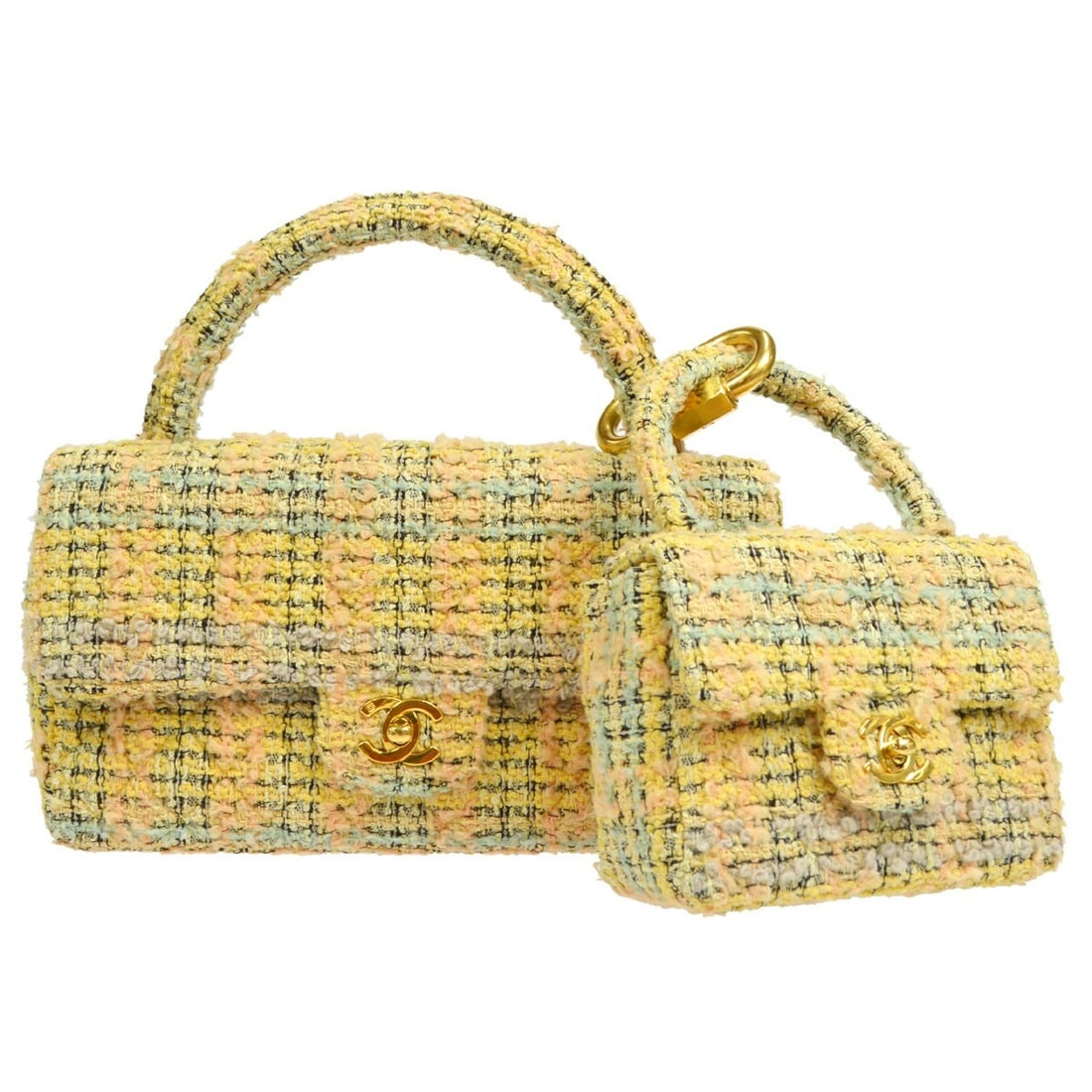 Chanel Yellow Tweed Classic Single Flap Handbag Set 2-in-1: Chanel Yellow Tweed Classic Single Flap Handbag Set 2-in-1 This Chanel Yellow Tweed Classic Single Flap handbag set features a versatile design that can be used as a single flap or combined for a styl