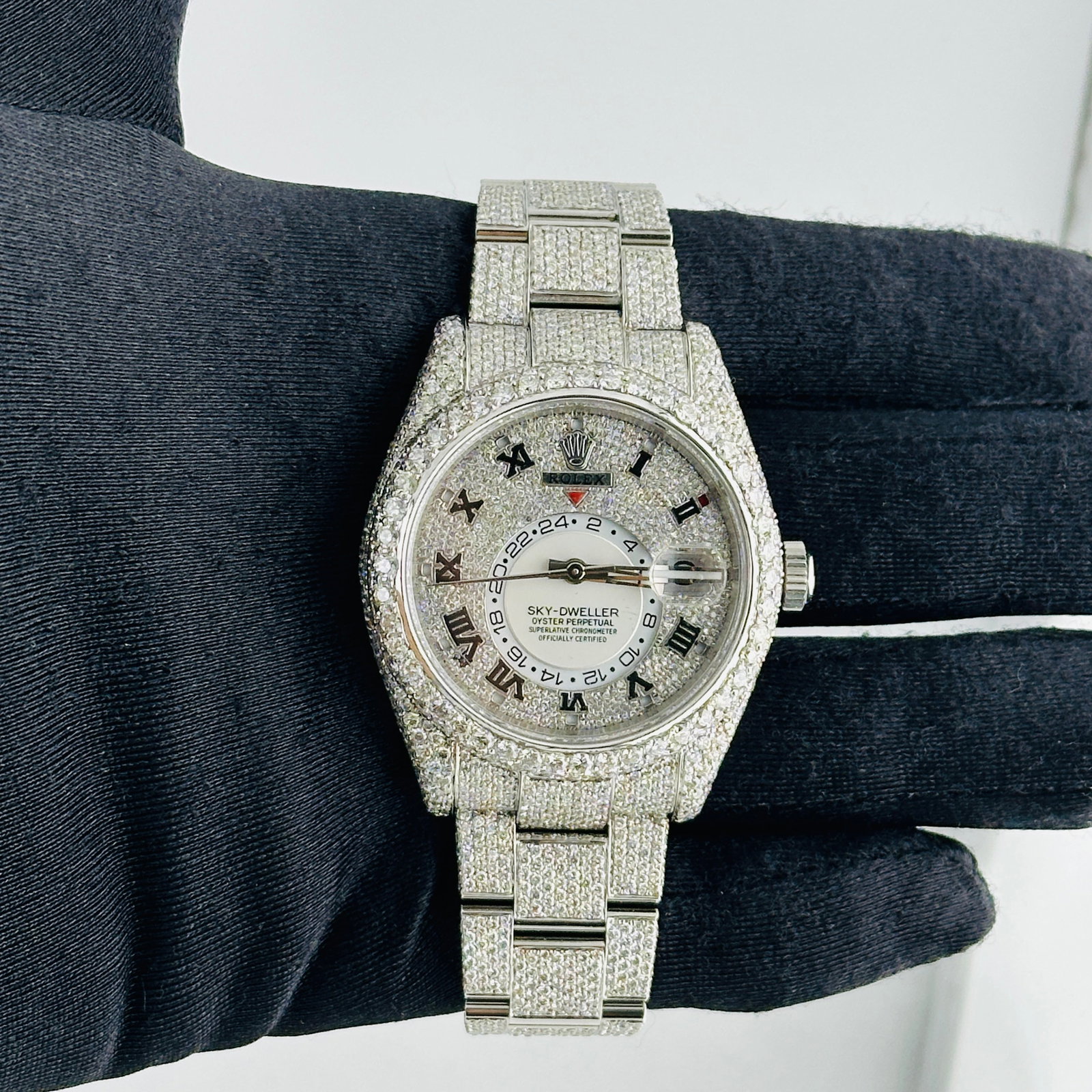 Rolex Sky Dweller 326934 Oyster Bracelet Diamond Roman Dial 2018 Card: Rolex Sky Dweller 326934 Oyster Bracelet Diamond Roman Dial 2018 Card This Rolex Sky-Dweller features a diamond Roman numeral dial and a diamond bezel, paired with an Oyster bracelet. The watch is a m
