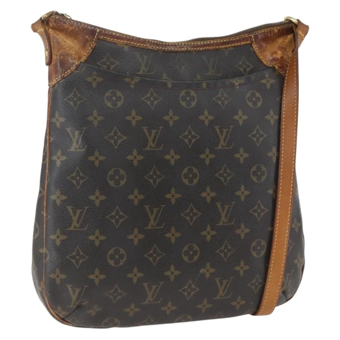 Odeon MM Monogram Canvas Shoulder Bag by Louis Vuitton M56389: Odeon MM Monogram Canvas Shoulder Bag by Louis Vuitton M56389 This is a Louis Vuitton Odeon MM shoulder bag crafted from monogram canvas. The bag is designed for women and features the classic monogra