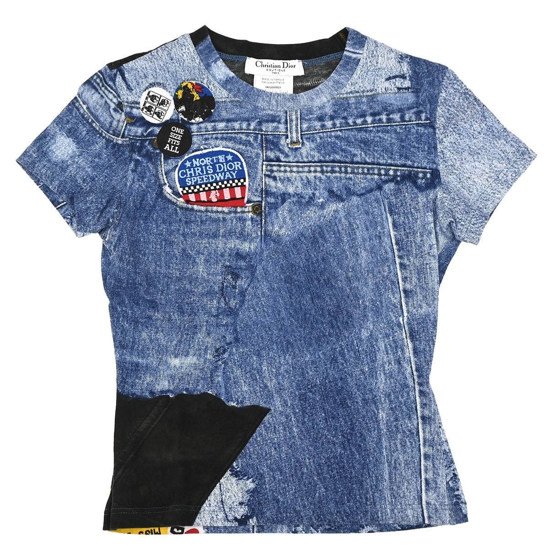 Dior Blue Denim Print Cotton T-Shirt for Women FR 38: Dior Blue Denim Print Cotton T-Shirt for Women FR 38 This Christian Dior T-shirt features a blue denim print and a round neckline, designed in a regular fit with short sleeves. Made from 100% cotton,