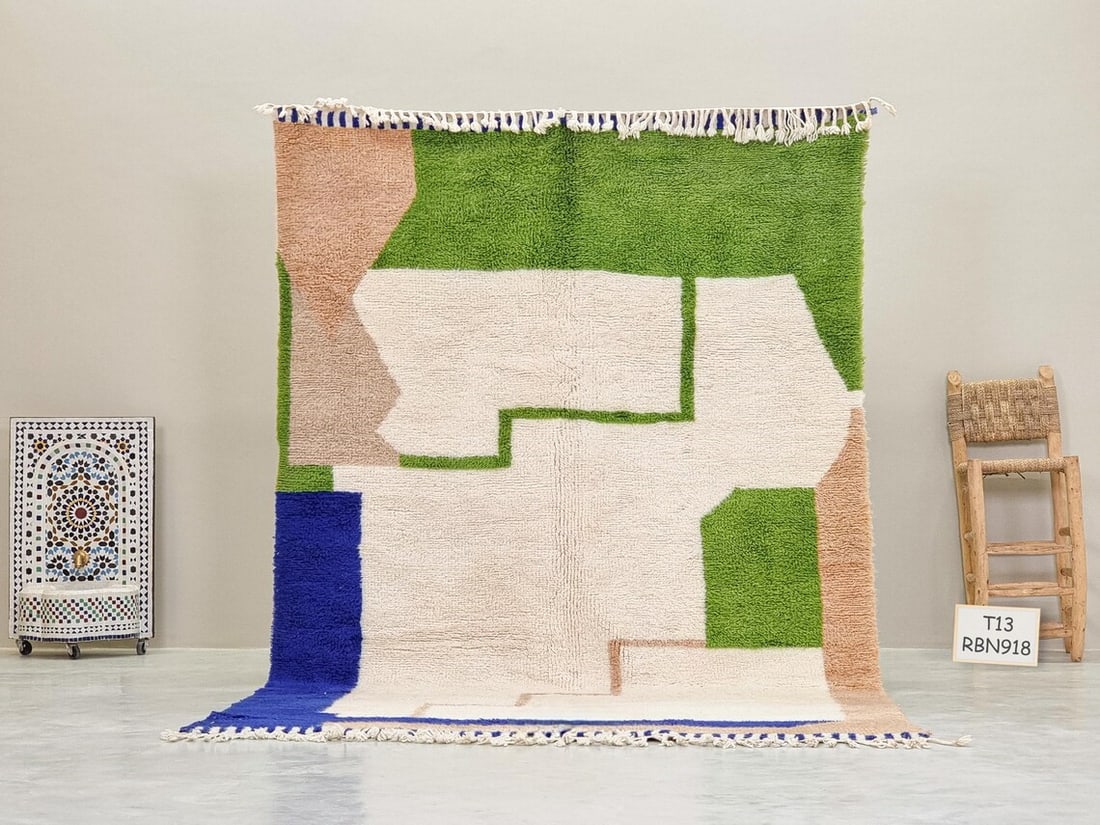 Handmade Berber Rug Modern Geometric Design 100% Wool Morocco 8 x 5 ft: Handmade Berber Rug Modern Geometric Design 100% Wool Morocco 8 x 5 ft Introduce a touch of Moroccan heritage to your home with this exquisite handmade Berber rug. Woven by skilled women artisans in t