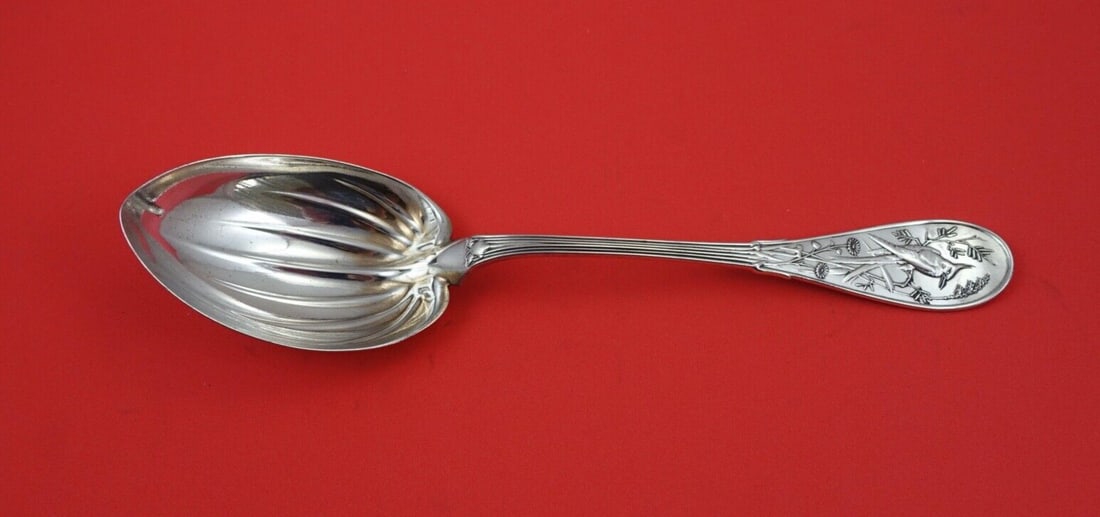 Tiffany & Co Japanese Sterling Silver Berry Spoon 9 3/8 Gold Wash Ribbed Bowl: Tiffany & Co Japanese Sterling Silver Berry Spoon 9 3/8 Gold Wash Ribbed Bowl This exquisite berry spoon from Tiffany & Co. features the iconic Japanese pattern, showcasing a beautifully designed gold