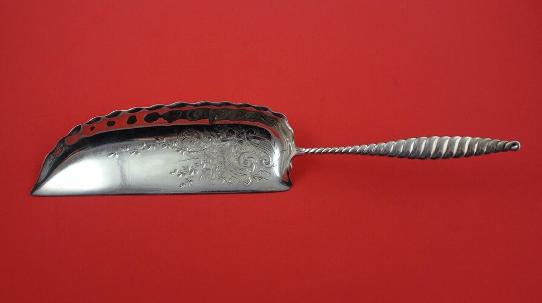 Whiting Oval Twist Sterling Silver Crumber 13 inch Brite-Cut: Whiting Oval Twist Sterling Silver Crumber 13 inch Brite-Cut This exquisite Oval Twist Crumber from Whiting showcases a beautiful brite-cut design, crafted from high-quality sterling silver. Measuring