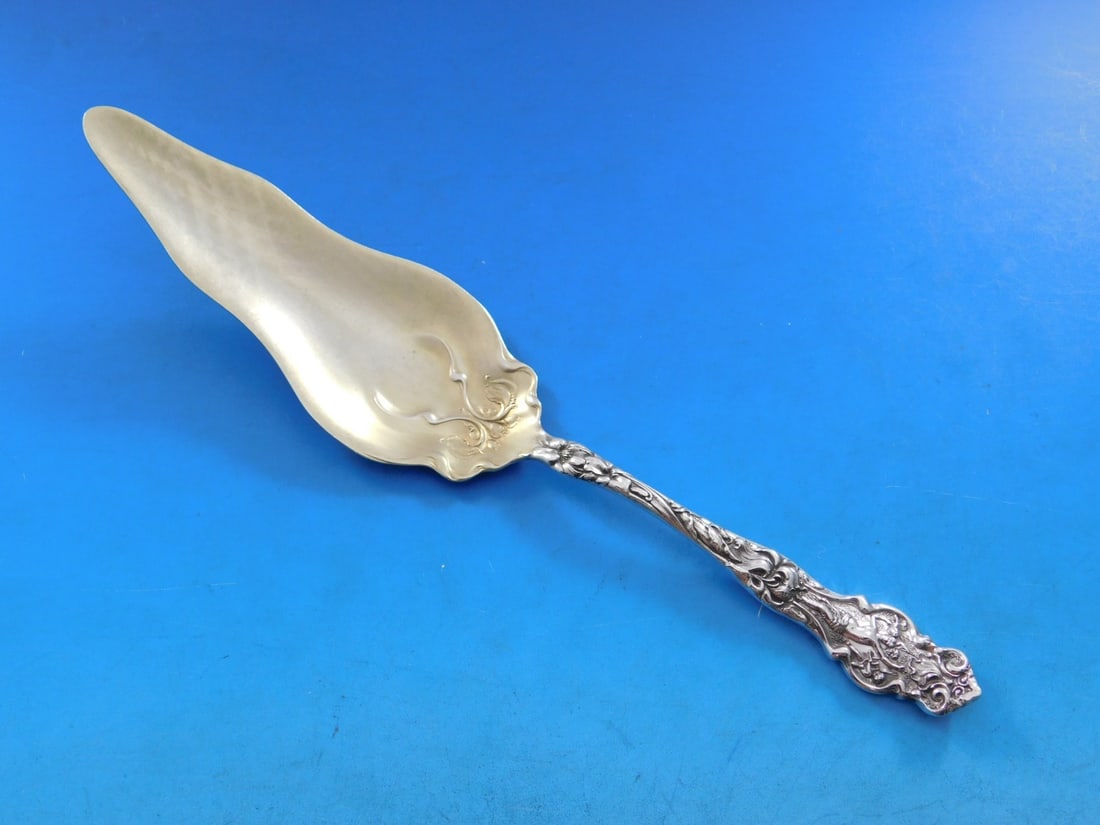 Wallace Irian Sterling Silver 8" Gold Washed Jelly Cake Server: Wallace Irian Sterling Silver 8" Gold Washed Jelly Cake Server This exquisite jelly cake server from the Irian pattern by Wallace showcases the elegance of Art Nouveau design. Crafted from sterling si