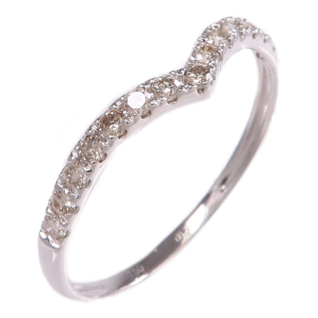 Diamond Ring in 18K White Gold Size 7.25 for Women: Diamond Ring in 18K White Gold Size 7.25 for Women This elegant women's ring features a sparkling diamond set in 18K white gold. It is designed in a classic style and is sized at US 7.25, making it su