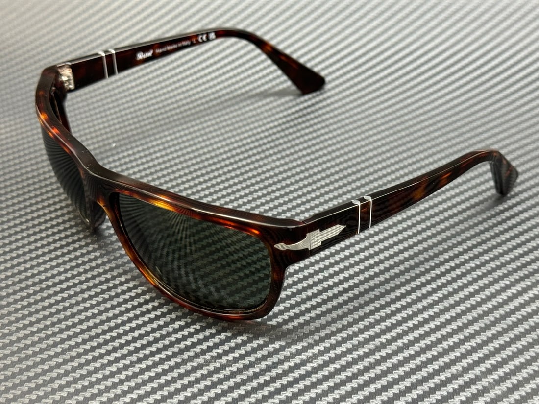 Persol PO3342S 24 31 Havana Green 63mm Men's Sunglasses with Authenticity Certificate: Persol PO3342S 24 31 Havana Green 63mm Men's Sunglasses with Authenticity Certificate Elevate your eyewear collection with these Persol PO3342S sunglasses, featuring a stylish Havana frame paired with